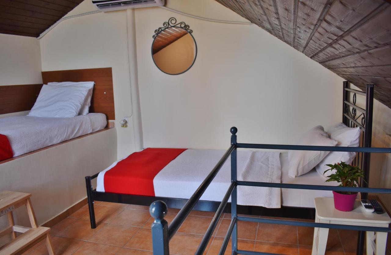 Villa Kripis House à Pefkochori Extérieur photo