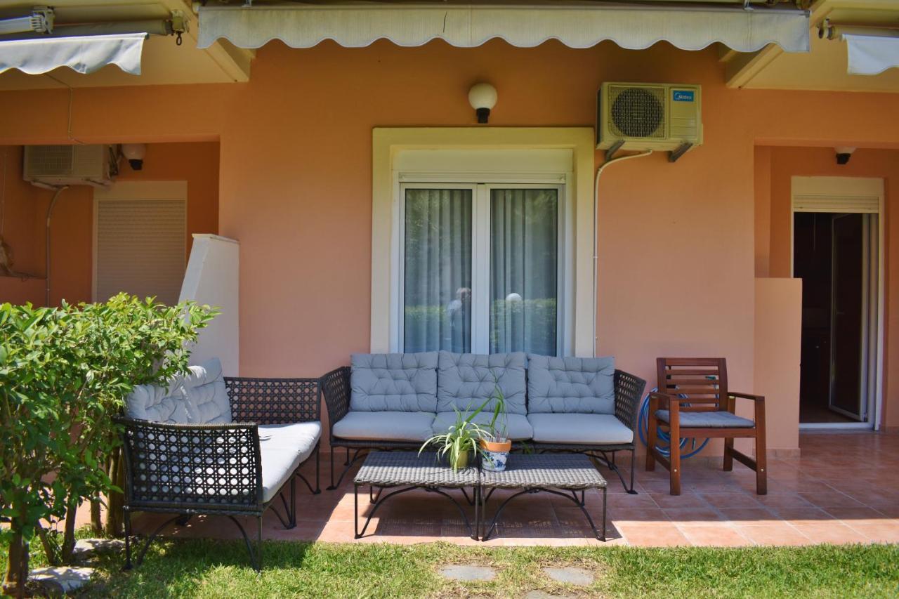 Villa Kripis House à Pefkochori Extérieur photo