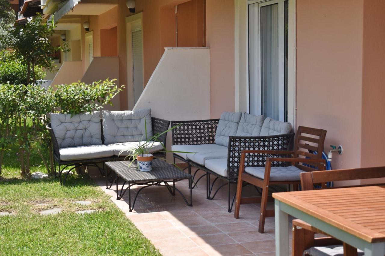 Villa Kripis House à Pefkochori Extérieur photo
