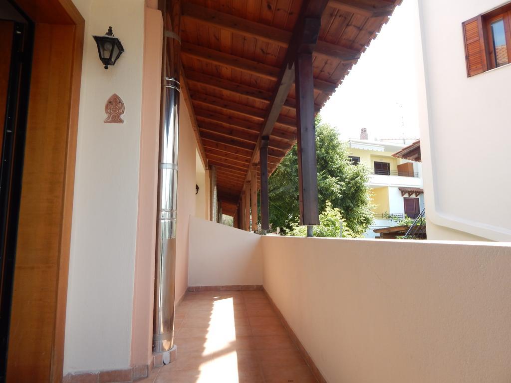 Villa Kripis House à Pefkochori Extérieur photo