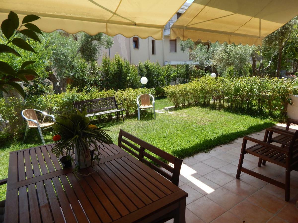Villa Kripis House à Pefkochori Extérieur photo