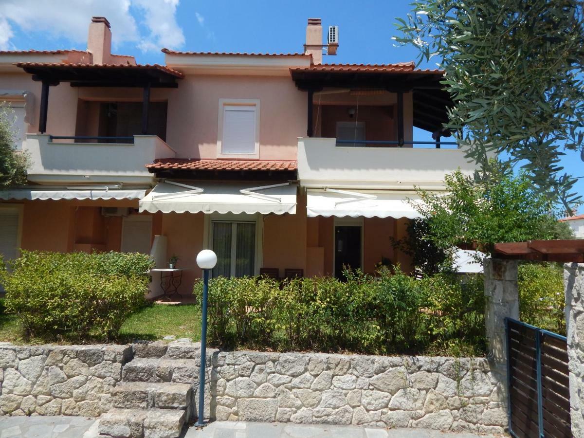 Villa Kripis House à Pefkochori Extérieur photo