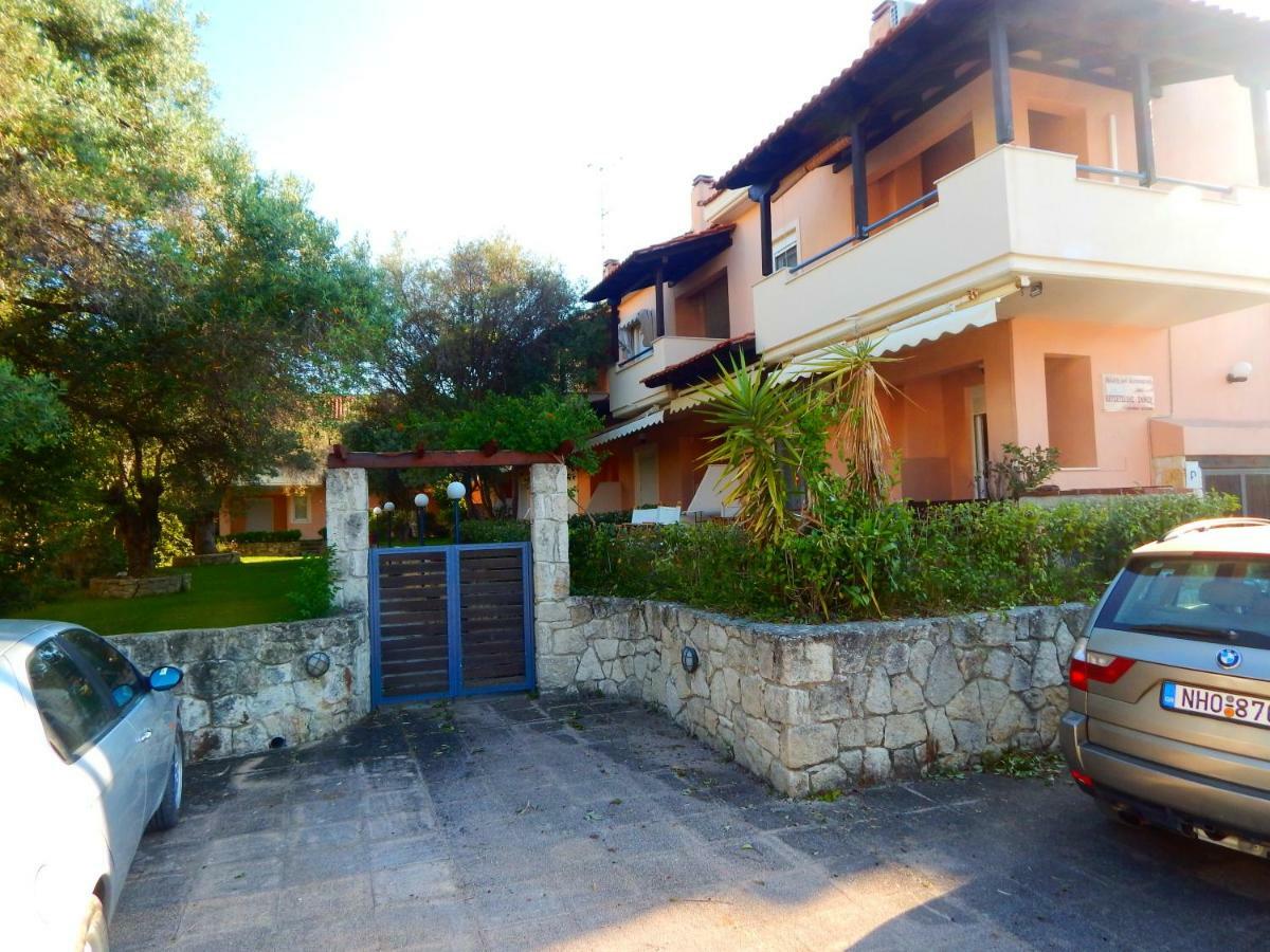 Villa Kripis House à Pefkochori Extérieur photo